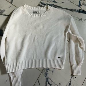 White cropped hollister girls sweater